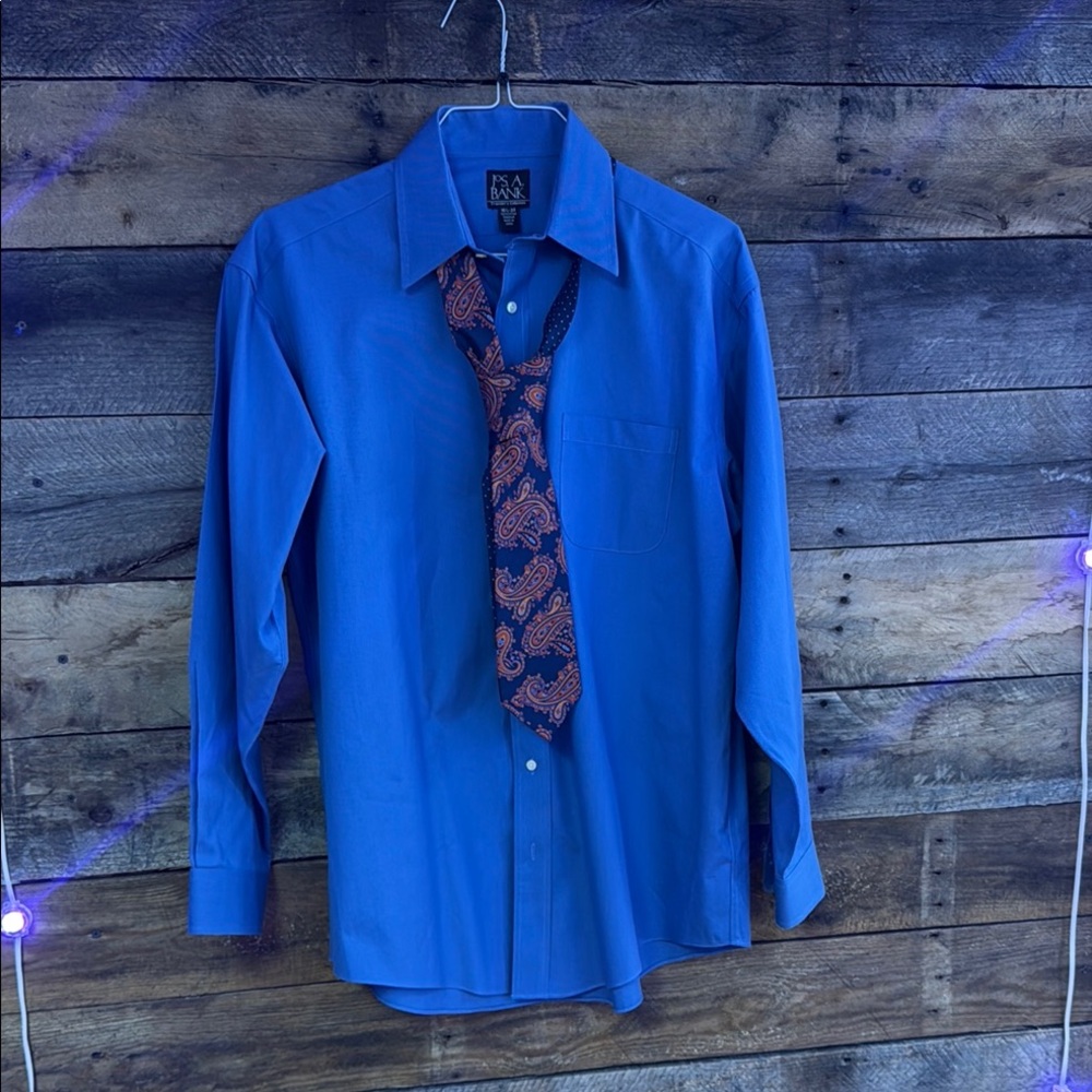 Jos A Bank’s Men's Blue Dress Shirt with Tommy Hilfiger Paisley Print Tie